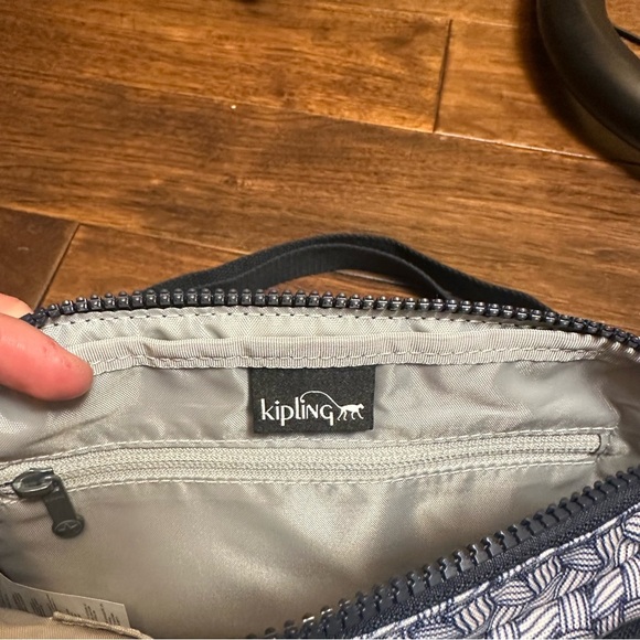 Kipling Damian Up Crossbody Bag Groovy Vines New With Tags NWT - Picture 7 of 13